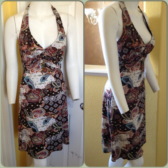 🎉SOLD🎉Print  halter dress 😍😍