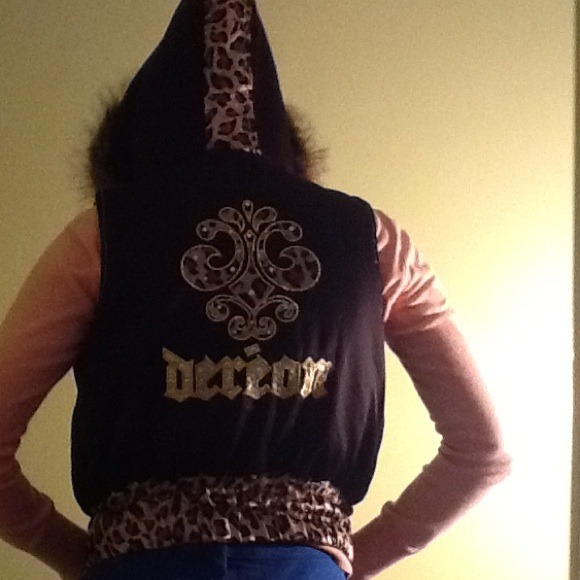 Dereon
