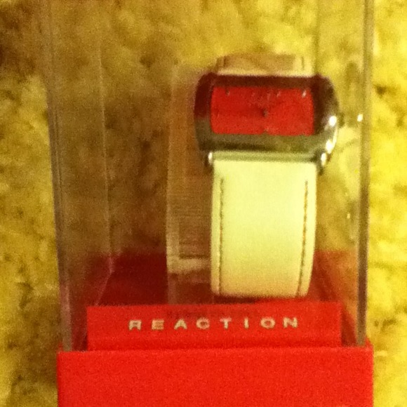 SOLD****Pink and white Kenneth Cole reaction watch