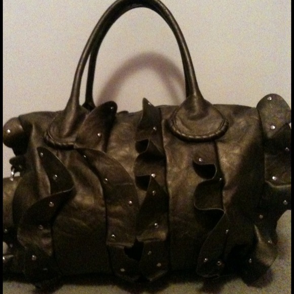 PRICE LOWERED! Steve Madden ruffle purse - Picture 1 of 2