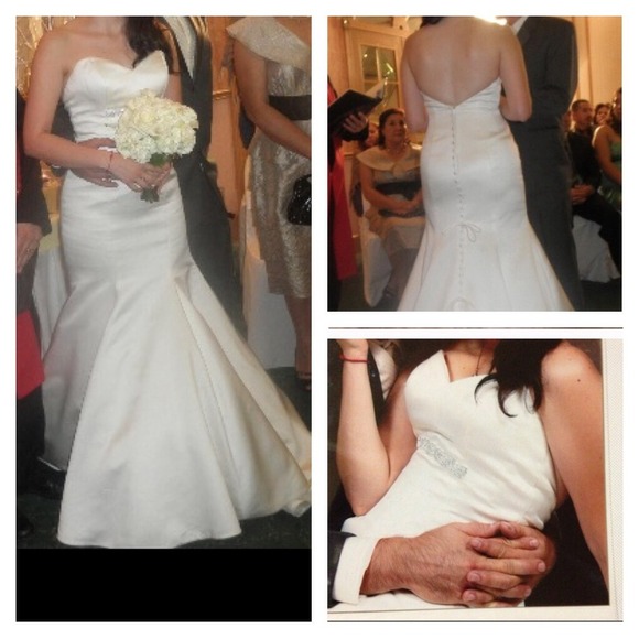 Used ivory mermaid wedding  dress size 10