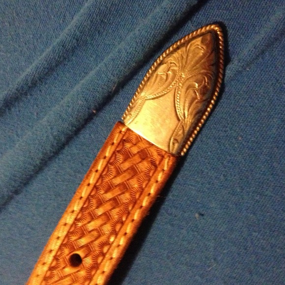 Beautiful genuine leather and bling! - Picture 3 of 3