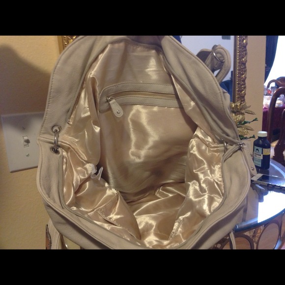 Handbag - Picture 2 of 2