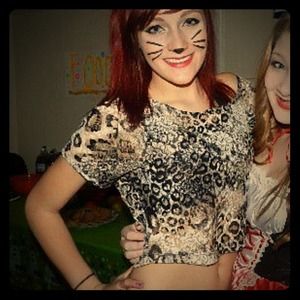 Leapord/cheetah crop top! Small