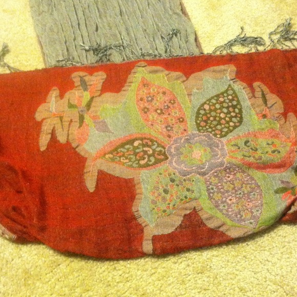 Pictures of the scarf - Picture 2 of 3