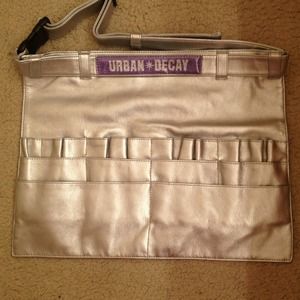 Urban Decay Make-Up Pouch.