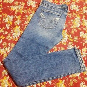 Hollister Super Skinny Jeans