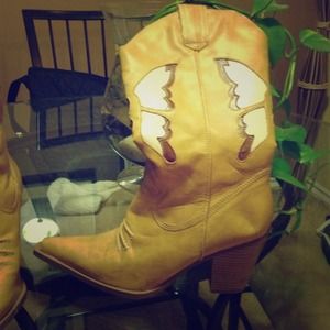 Vintage 80s butterfly cowboy boots