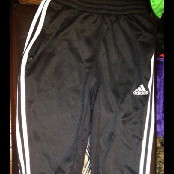 🚫SOLD🚫 Adidas skinny leg pants soccer