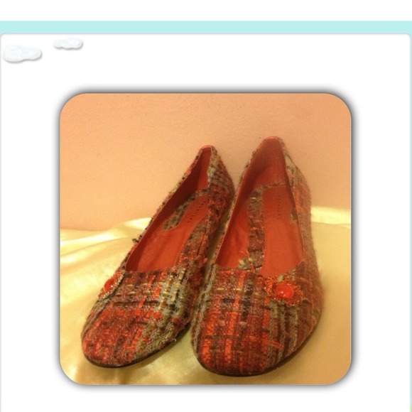 Parallel dress shoes