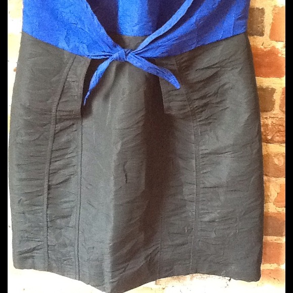 Royal blue/black w/low cut V back summer dress - Picture 4 of 4