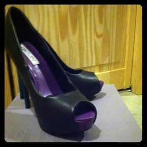 ✳Reduced Again✳ Jennifer Lopez, open toe!