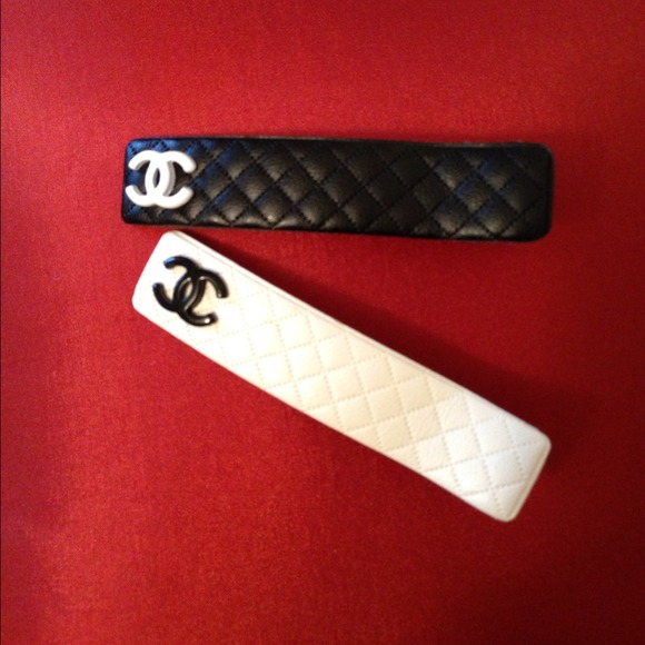 CHANEL Accessories - Chanel hair clip