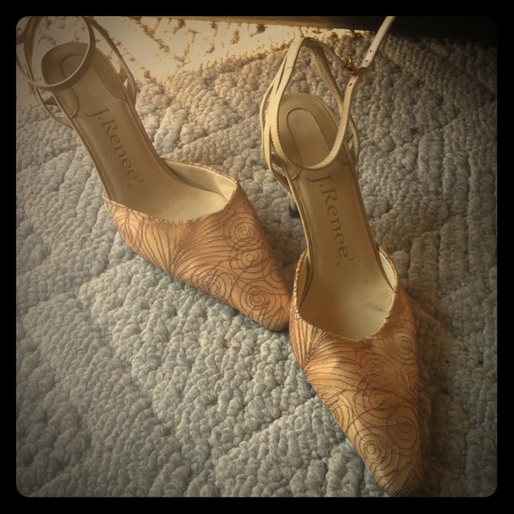 J-Renee' pointed toe sandal heel