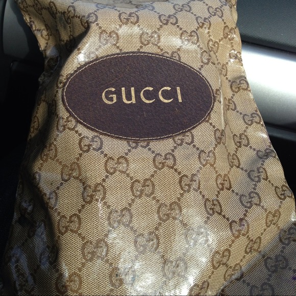 Gucci purse❤❤SOLD❤❤❤❤❤💰💰💰💰 - Picture 2 of 4