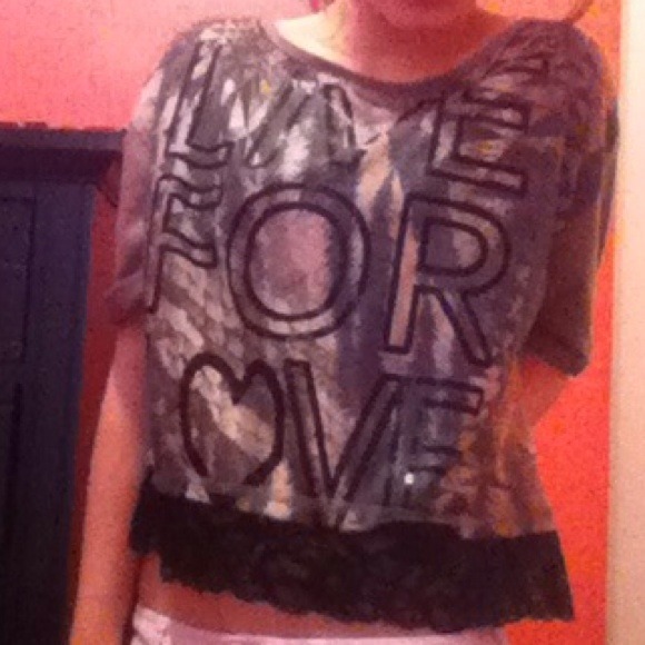 BRAND NEW buckle shirt