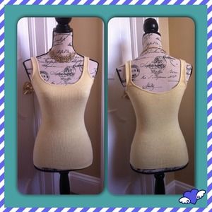 💥CLEARANCE💥✨BeBe✨Yellow tank top Small