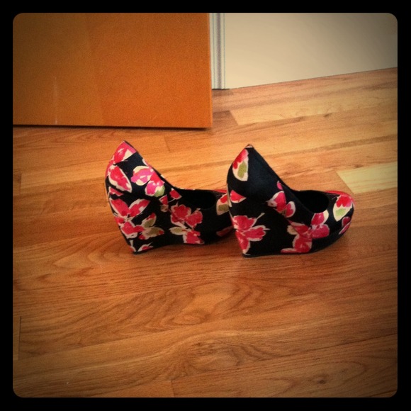 Perfect for summer wedges!!!!