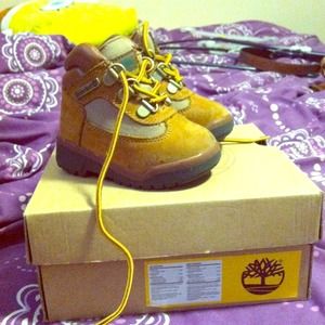 🔴🔴🔴 SOLD 🔴🔴🔴Toddler timberland boots