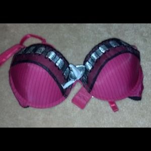 ***TRADED*** @meeko01 Pink and black bra