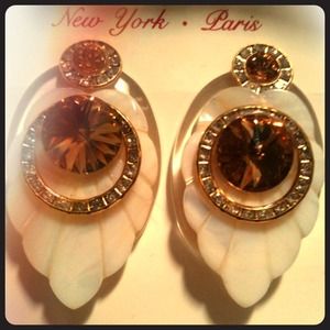 REDUCED!Genuine Swarovski crystal clip earrings!