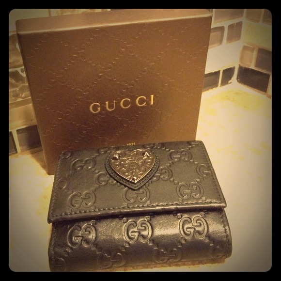 Mega Deal! Authentic Gucci leather monogram wallet