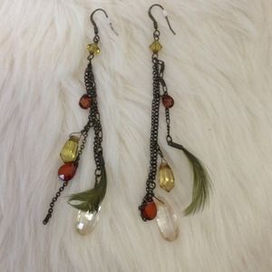 Cute Feather Earrings - With Green Feather