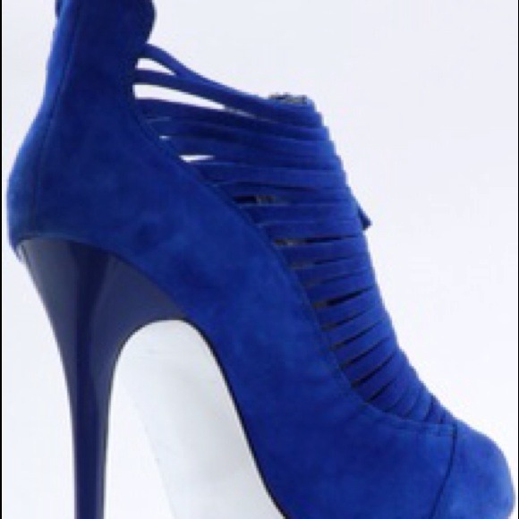 ❌❌SOLD❗❗❗Bebe Suede Platform - Picture 2 of 2