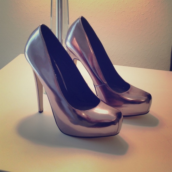 ALDO Shoes - Silver Patent Leather Platform Stilettos