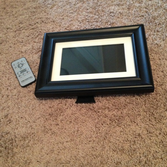 Other - *RESERVED* Digital frame w/remote