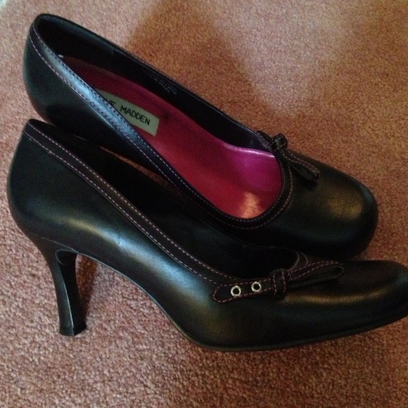 SOLD - Picture 3 of 4