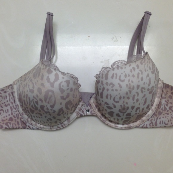 ❌SOLD @karenzcloset❌Victoria's Secret bra