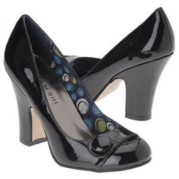 Wilaa Black Patent Pumps
