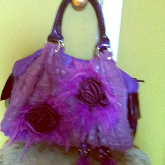 Traded ! to @ queenb023