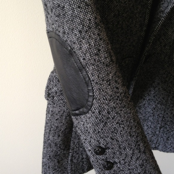 Wool blend Guess L.A.  Boyfriend style Blazer - Picture 2 of 3