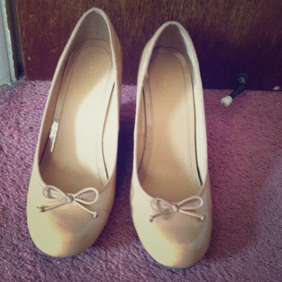 Nude Wedges! Worn Once!