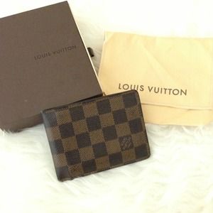 🚫SOLD🚫 Louis Vuitton men's wallet!
