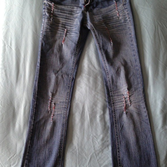 Jeans - Picture 3 of 4