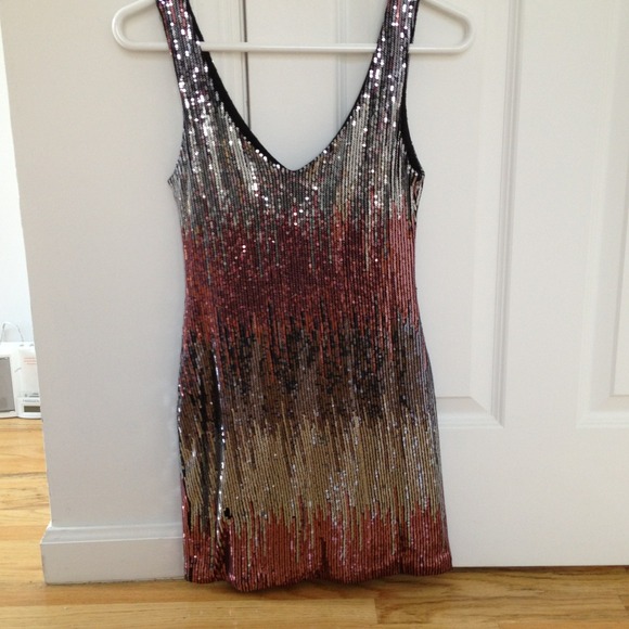 Dresses & Skirts - Sequin dress