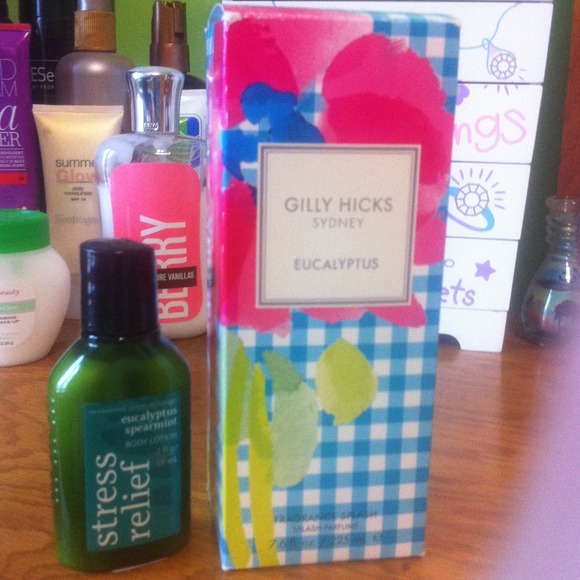 ***TRADED***Gilly Hicks Eucalyptus + 2shirts