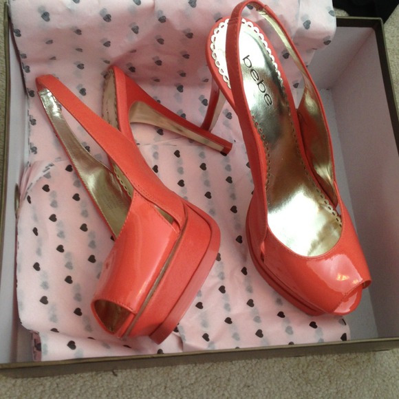 BEBE heels size 7