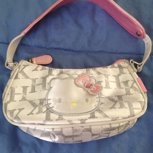 ❌SOLD❌Hello kitty purse