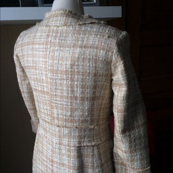 Clothes - Picture 3 of 4