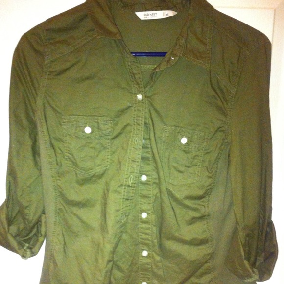 Three quarter button down