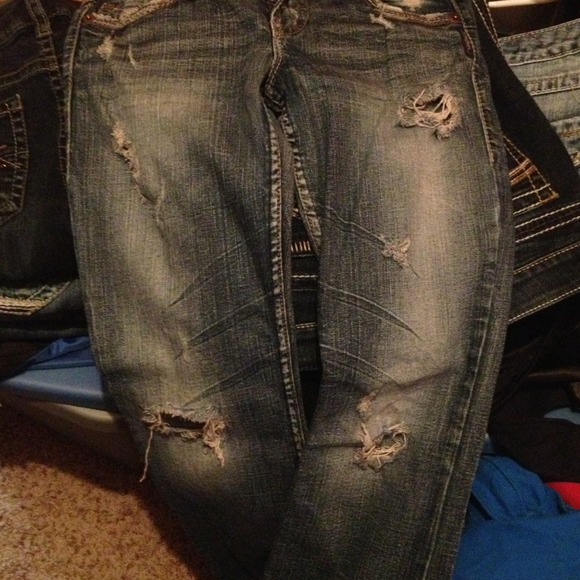 SILVERS - Picture 3 of 3