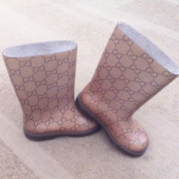 ⚠SOLD⚠Gucci Authentic Girls Rain Boot (Size 7-7.5)