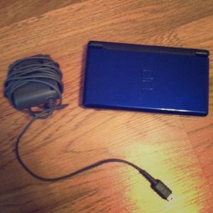 ⭐Reserved.Nintendo DS with charger⭐