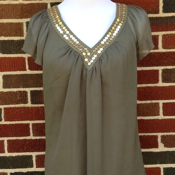 ✨Sheer DKNY Jeans sequined top - Picture 3 of 4