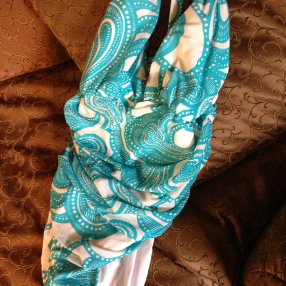 Clothes - Picture 2 of 2