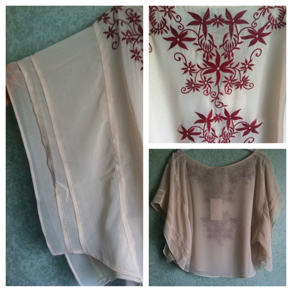 💥SOLD💥chiffon shirt with red flowers on front! - Picture 2 of 2